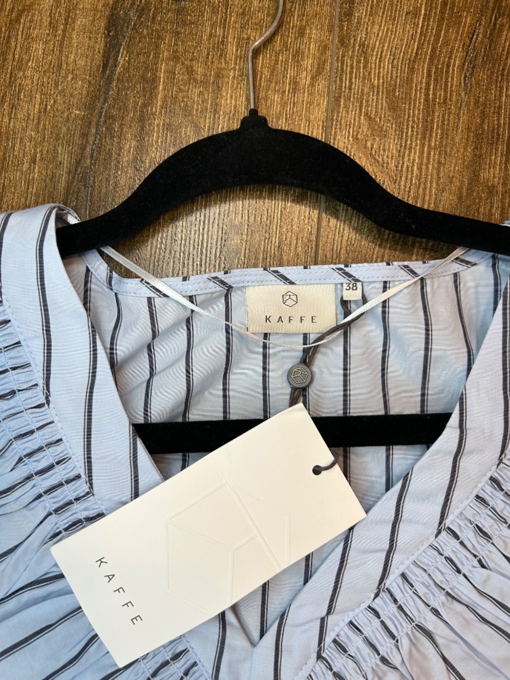 NWT KAFFE Curve Blouse in Blue Puffy sleeves, Ruffles, stripes Size 38 - M - Picture 9 of 12